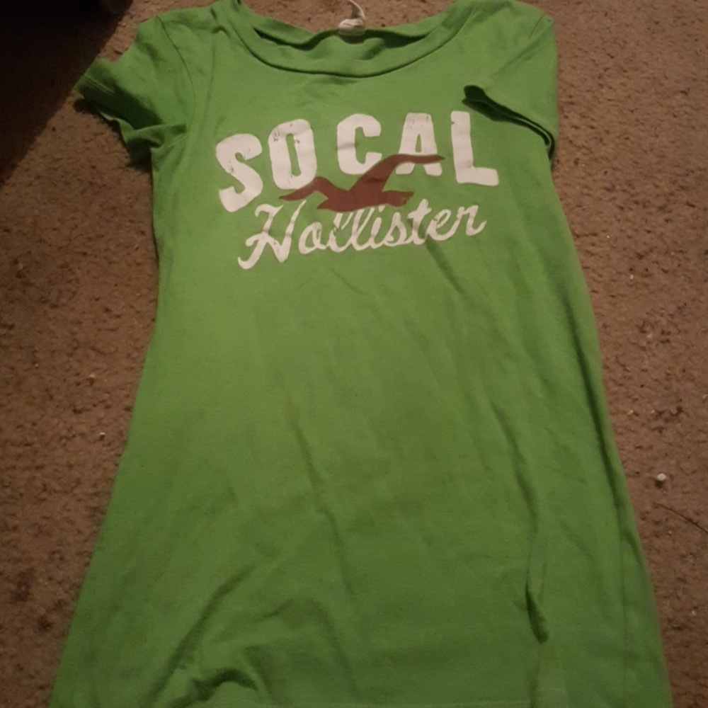 Green Hollister shirt